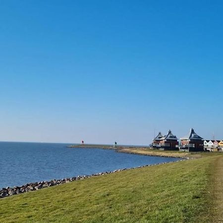 Onder de pannen Appartement Stavoren Buitenkant foto